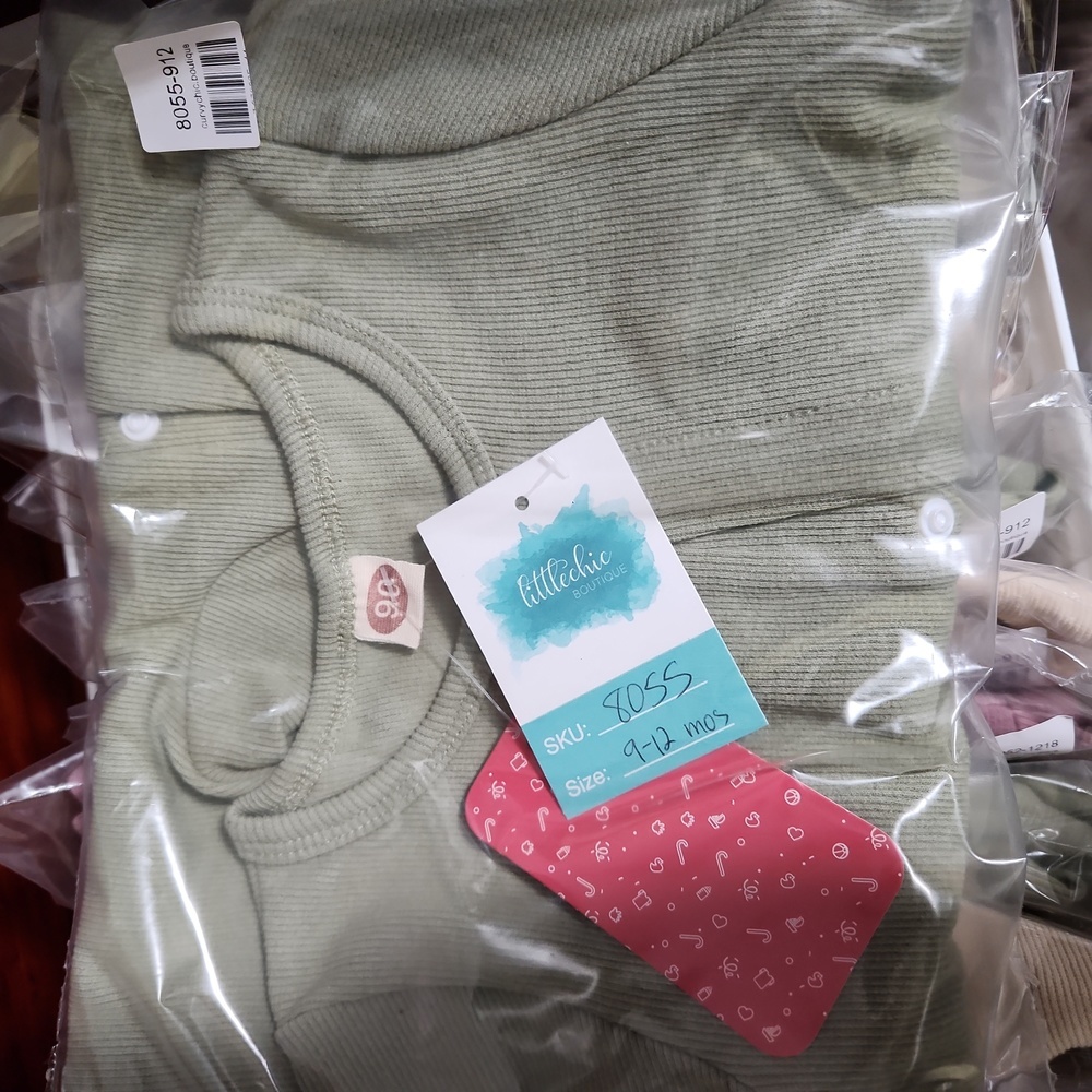 BABY unisex fall bottom snap olive jumpsuit littlechic boutique - Picture 7 of 7